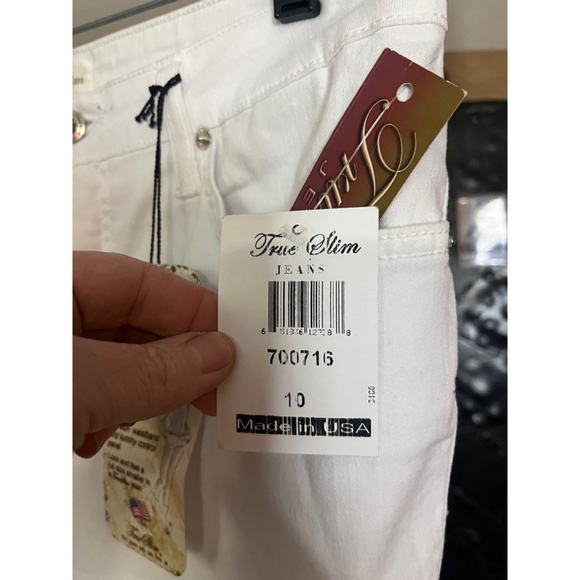 nwt womens size 10 white shorts by true slim zipper fly belted waist pockets - Picture 4 of 8